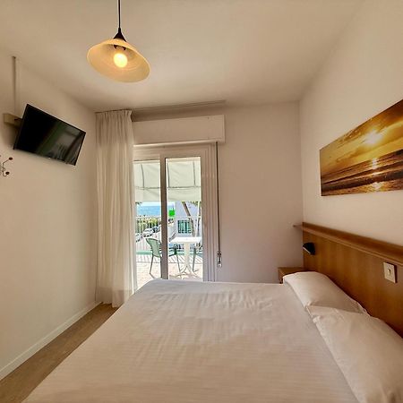Hotel Palme Park & Beach Included Лидо ди Йезоло Екстериор снимка