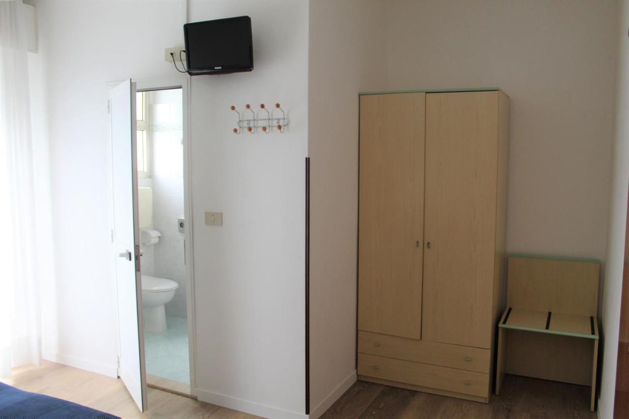 Hotel Palme Park & Beach Included Лидо ди Йезоло Екстериор снимка