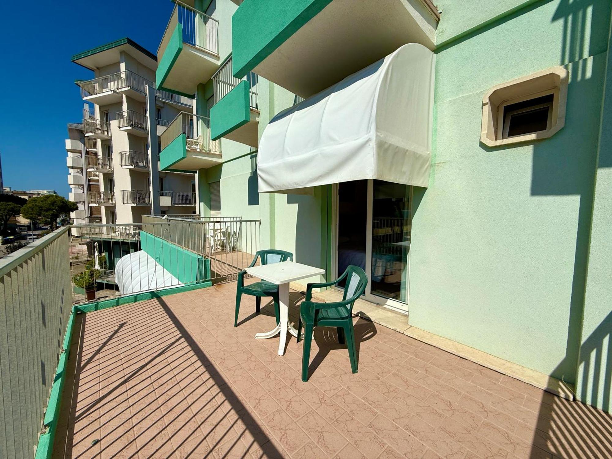 Hotel Palme Park & Beach Included Лидо ди Йезоло Екстериор снимка