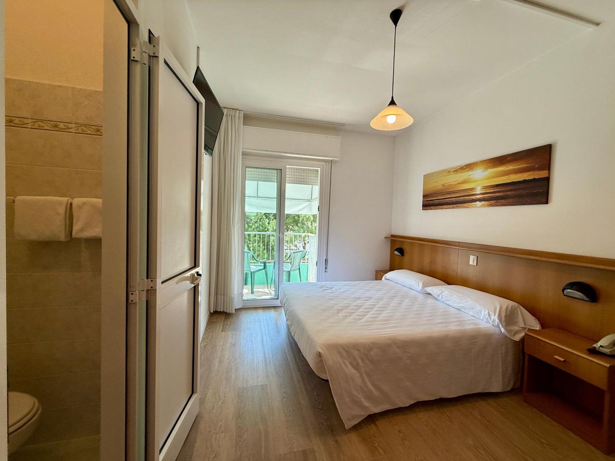 Hotel Palme Park & Beach Included Лидо ди Йезоло Екстериор снимка