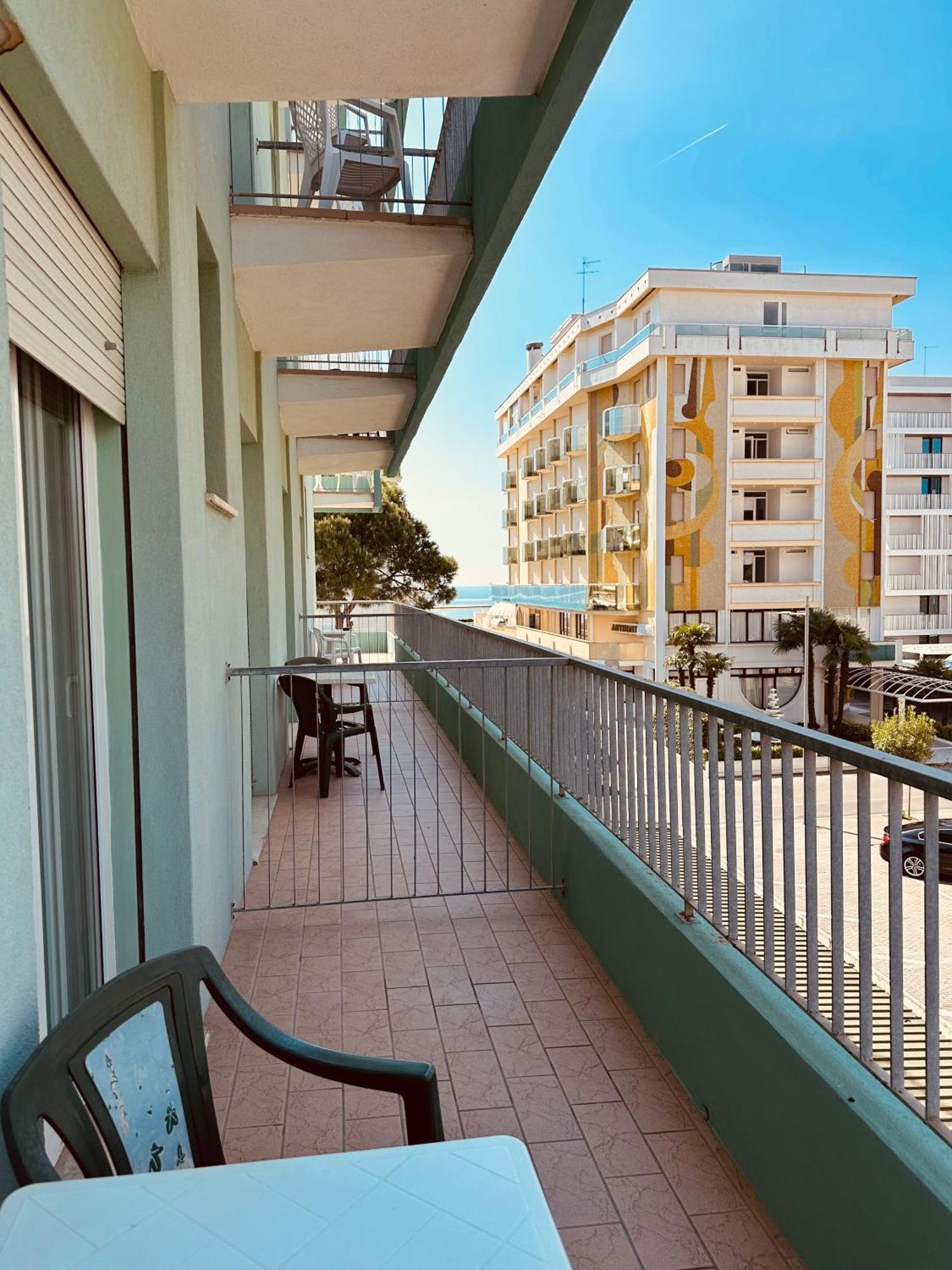 Hotel Palme Park & Beach Included Лидо ди Йезоло Екстериор снимка