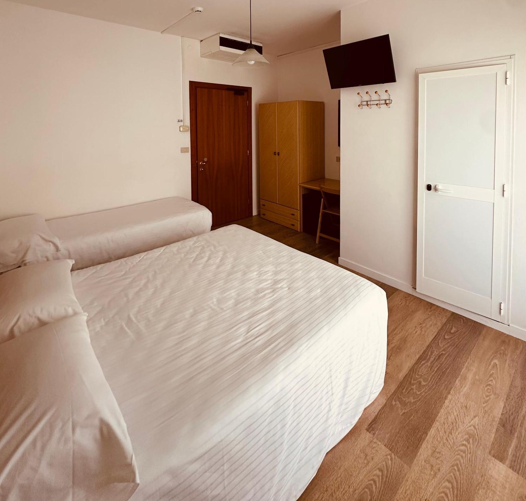Hotel Palme Park & Beach Included Лидо ди Йезоло Екстериор снимка
